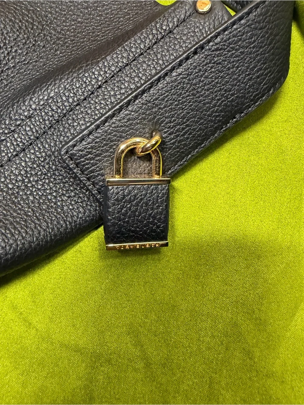 Tory Burch dust this show